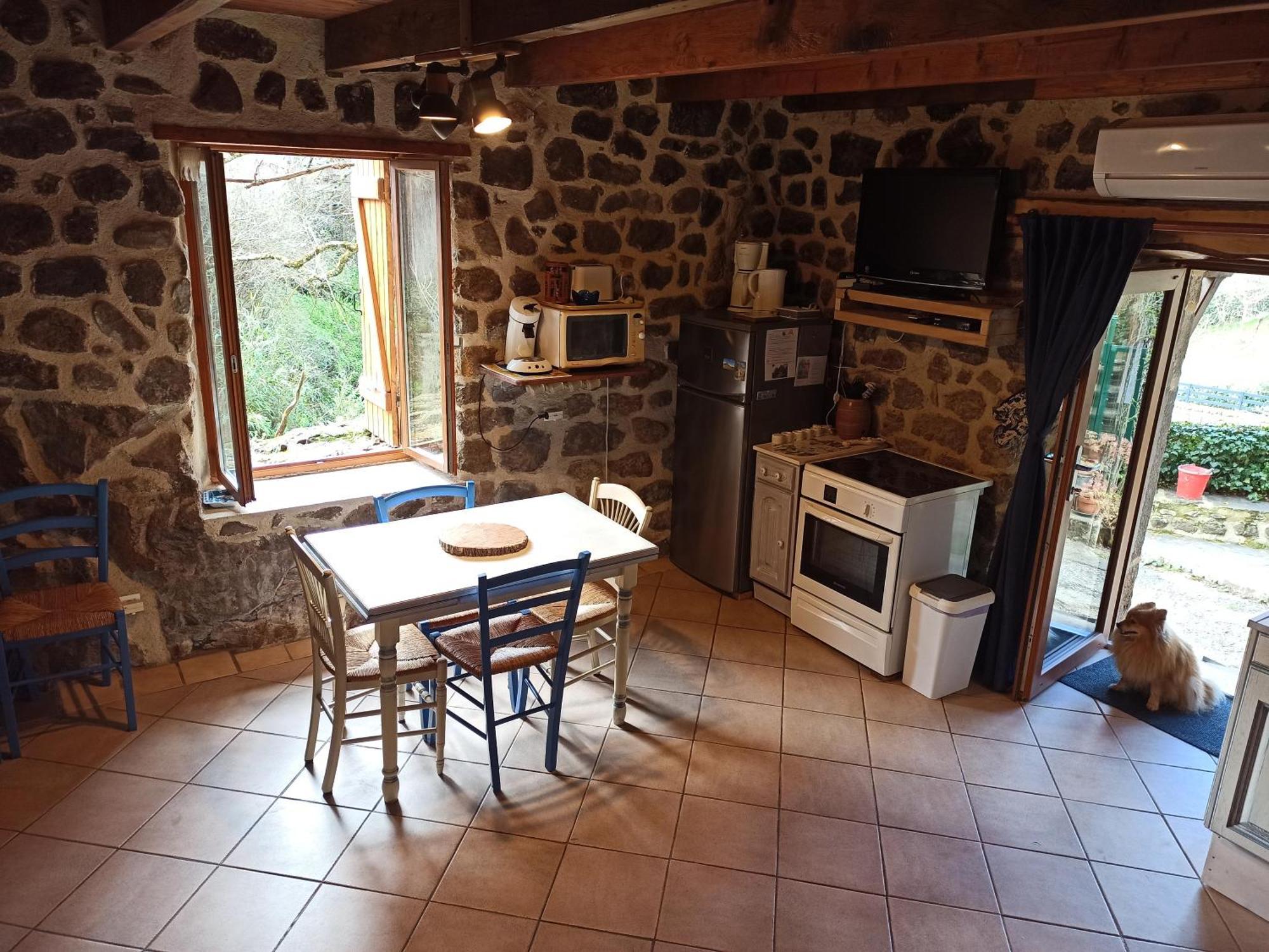Gite Le Rocher Du Chateau De Retourtour Lamastre Exteriör bild